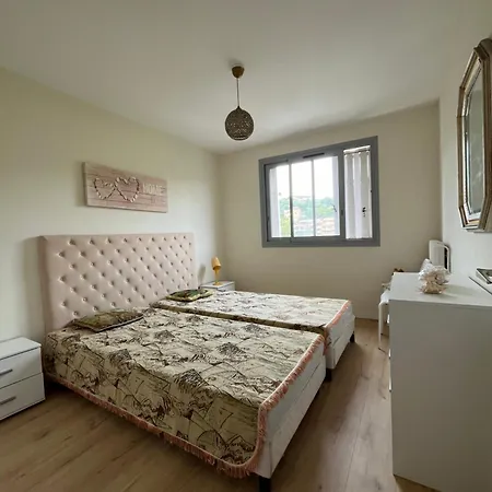 Apartamento F4 80m2 Fabron, Parking